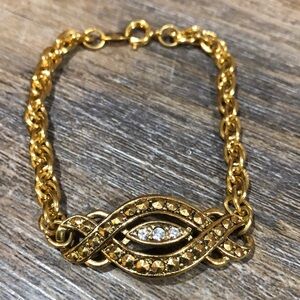 Vintage 90's AVON Gold tone Rhinestone Heirloom Design Bracelet 6 1/2